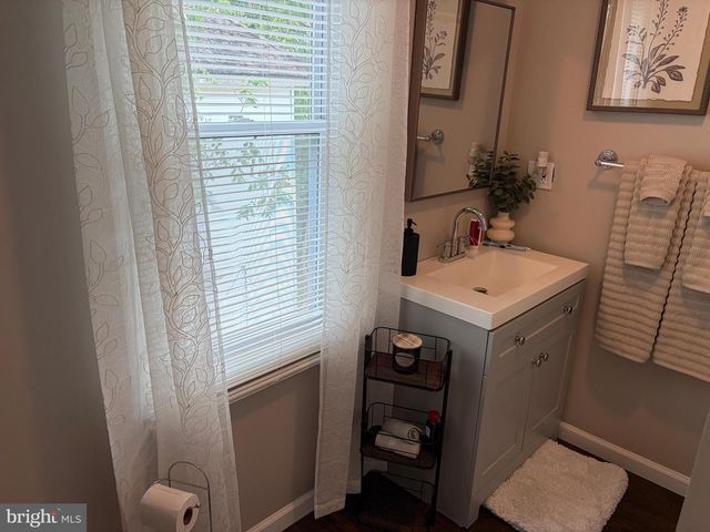 546 N 3RD ST, Steelton, PA 17113