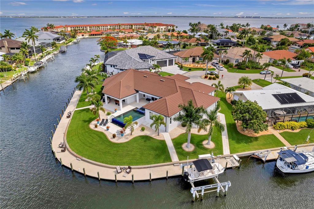 2795 BAY COURT, Punta Gorda, FL 33950