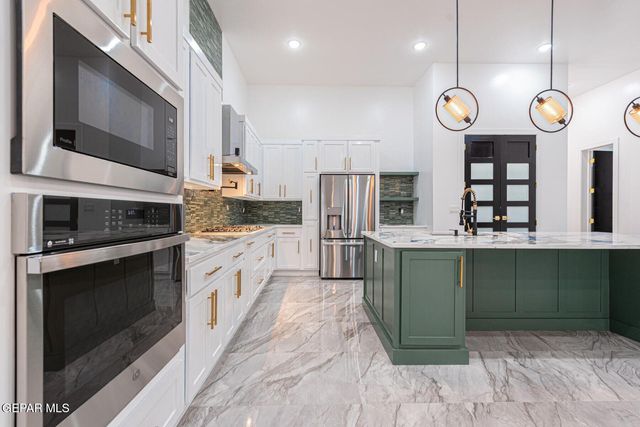 13392 EMERALD GLASS Drive, Horizon City, TX 79928