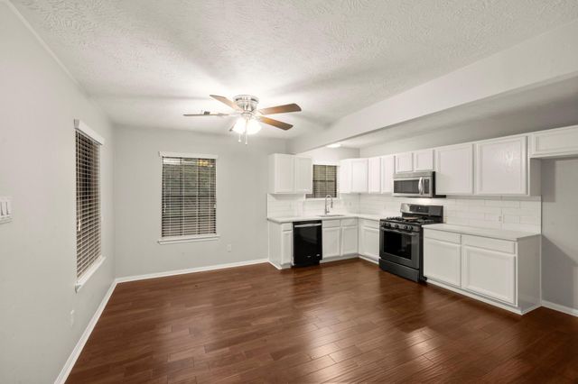 4770 Oak Knoll Lane, Montgomery, TX 77316