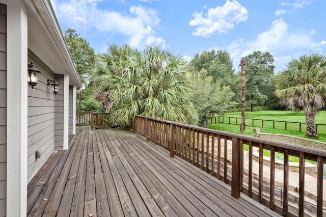 4770 Oak Knoll Lane, Montgomery, TX 77316