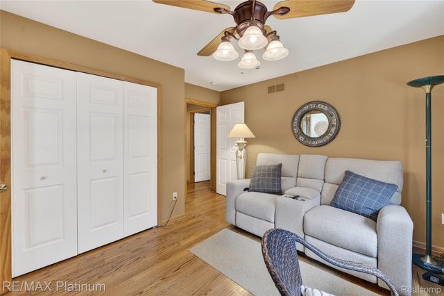 1127 Steph Lane 58, Brighton, MI 48116