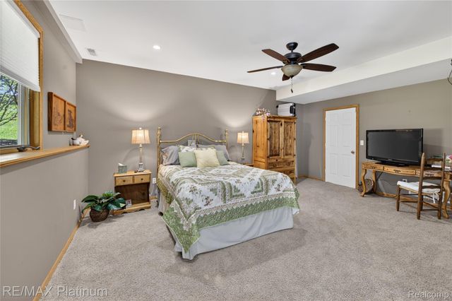 1127 Steph Lane 58, Brighton, MI 48116