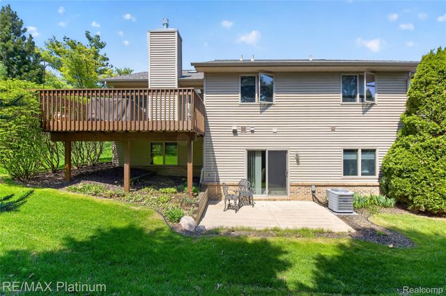 1127 Steph Lane 58, Brighton, MI 48116