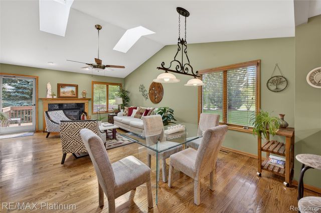 1127 Steph Lane 58, Brighton, MI 48116