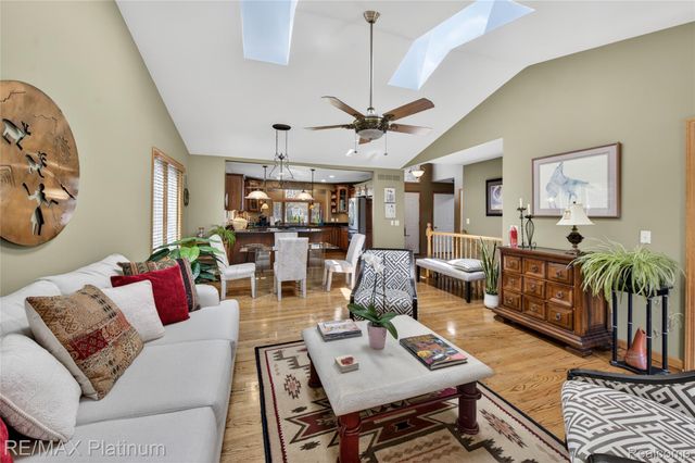 1127 Steph Lane 58, Brighton, MI 48116