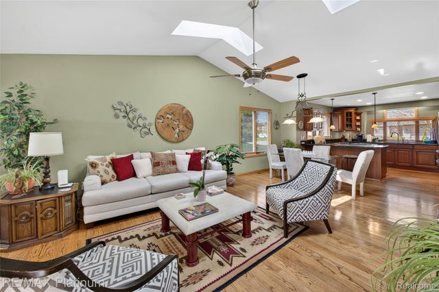 1127 Steph Lane 58, Brighton, MI 48116