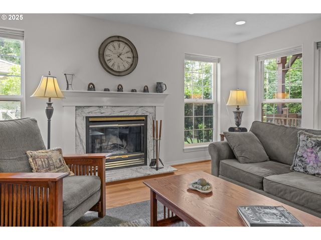 1116 Russ Ln, Mc Minnville, OR 97128