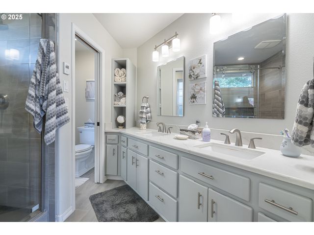 1116 Russ Ln, Mc Minnville, OR 97128