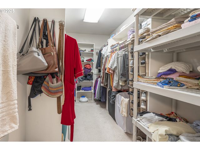 1116 Russ Ln, Mc Minnville, OR 97128