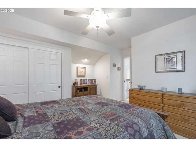 1116 Russ Ln, Mc Minnville, OR 97128