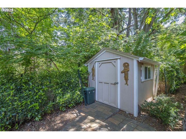 1116 Russ Ln, Mc Minnville, OR 97128