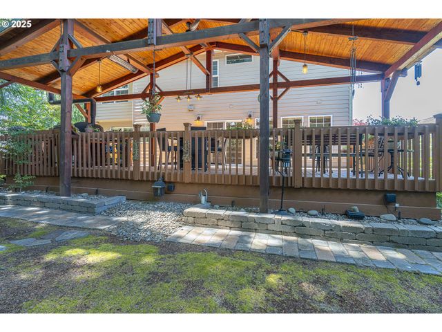 1116 Russ Ln, Mc Minnville, OR 97128