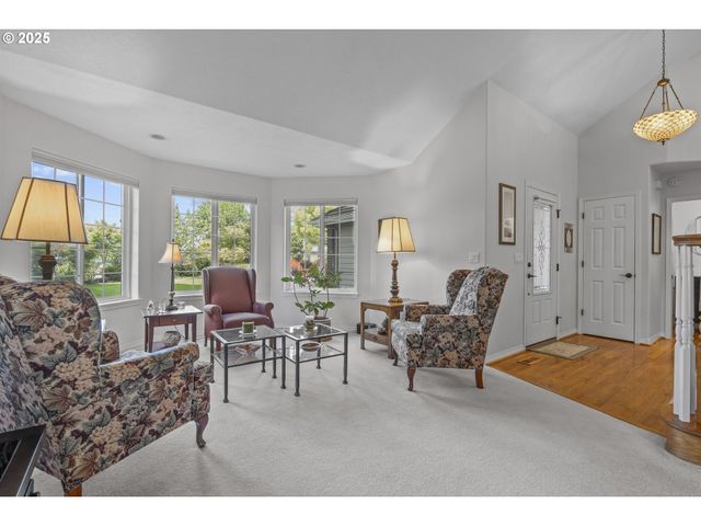 1116 Russ Ln, Mc Minnville, OR 97128