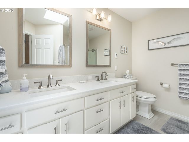 1116 Russ Ln, Mc Minnville, OR 97128
