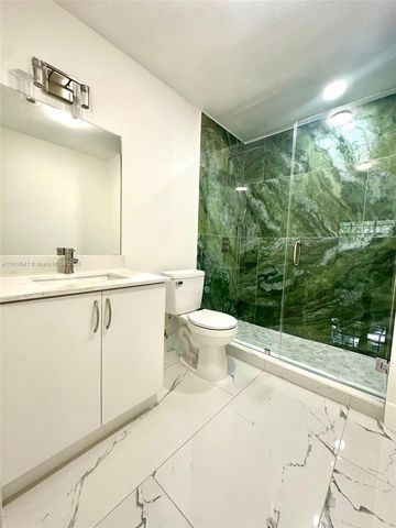 3947 NW 207th St Rd, Miami Gardens, FL 33055