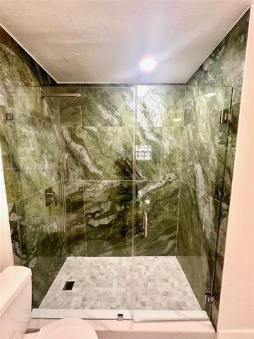 3947 NW 207th St Rd, Miami Gardens, FL 33055