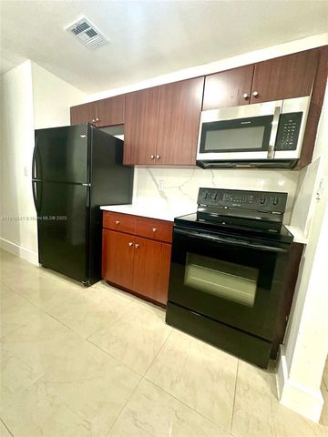 3947 NW 207th St Rd, Miami Gardens, FL 33055