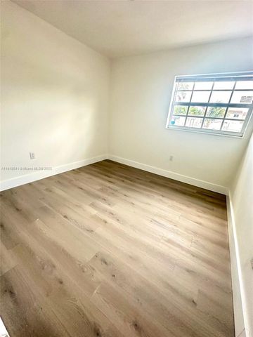 3947 NW 207th St Rd, Miami Gardens, FL 33055