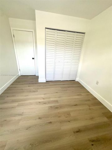 3947 NW 207th St Rd, Miami Gardens, FL 33055