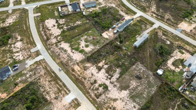 241 Road 5705, Cleveland, TX 77327