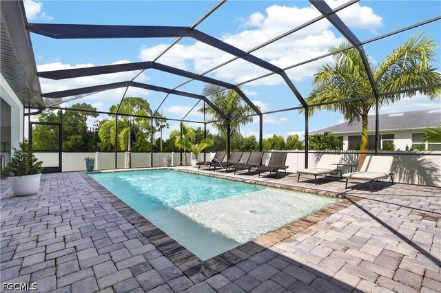 4700 NW 38th AVE, Cape Coral, FL 33993