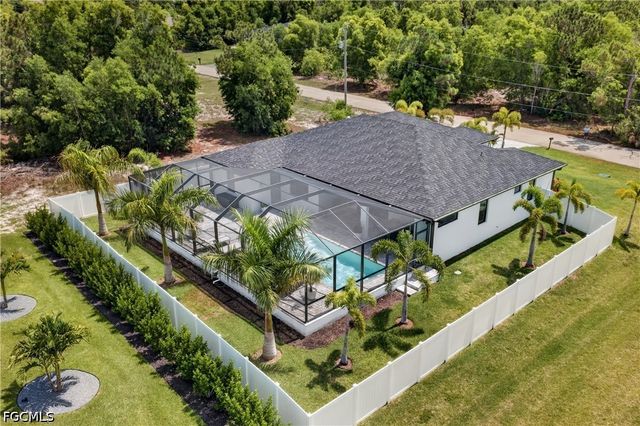 4700 NW 38th AVE, Cape Coral, FL 33993
