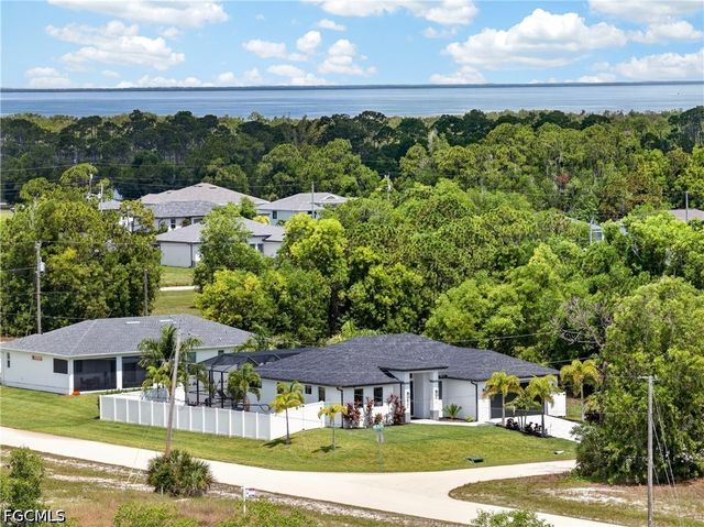 4700 NW 38th AVE, Cape Coral, FL 33993