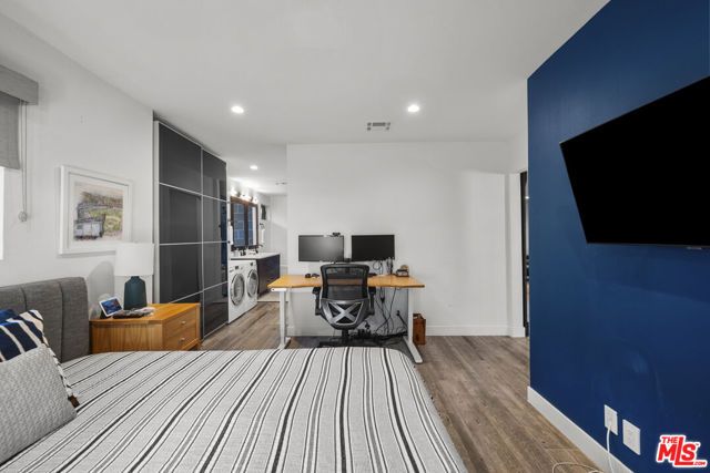 2724 S Harcourt Avenue, Los Angeles, CA 90016