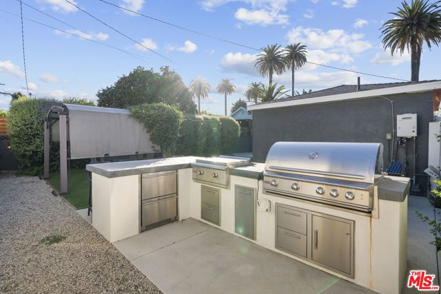 2724 S Harcourt Avenue, Los Angeles, CA 90016