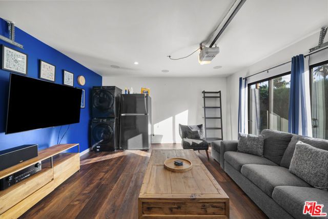 2724 S Harcourt Avenue, Los Angeles, CA 90016