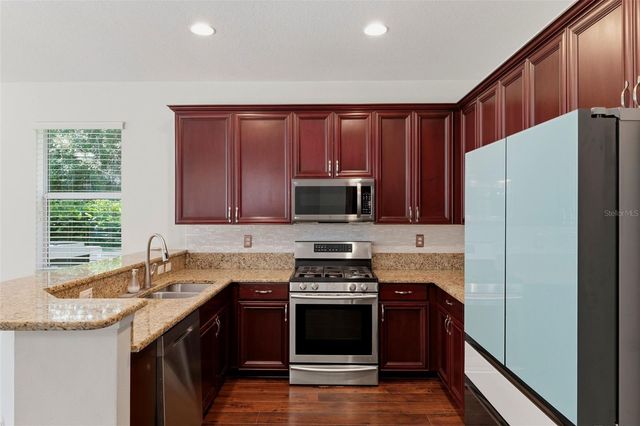 8724 PRESTON WOODS COURT, Land O Lakes, FL 34638