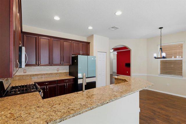 8724 PRESTON WOODS COURT, Land O Lakes, FL 34638