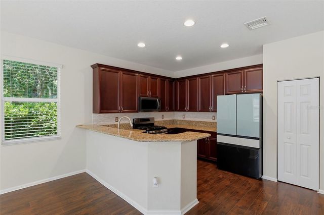 8724 PRESTON WOODS COURT, Land O Lakes, FL 34638