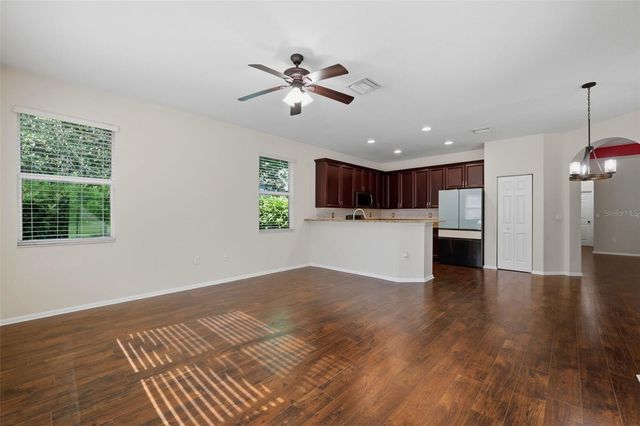 8724 PRESTON WOODS COURT, Land O Lakes, FL 34638