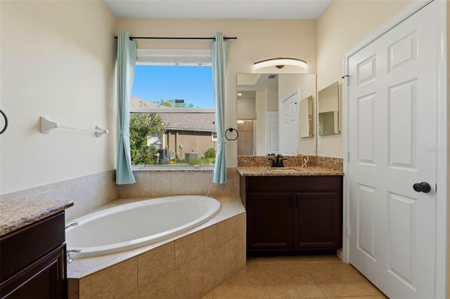 8724 PRESTON WOODS COURT, Land O Lakes, FL 34638