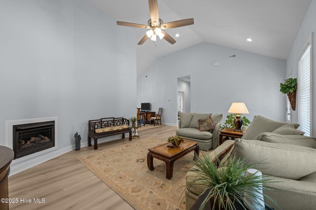 1403 Seafarer Drive, Oriental, NC 28571