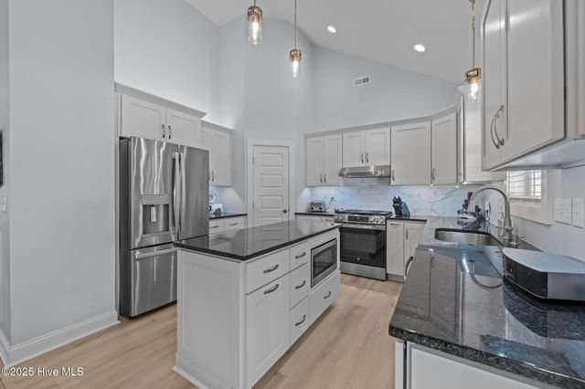 1403 Seafarer Drive, Oriental, NC 28571