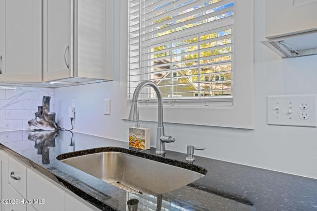 1403 Seafarer Drive, Oriental, NC 28571