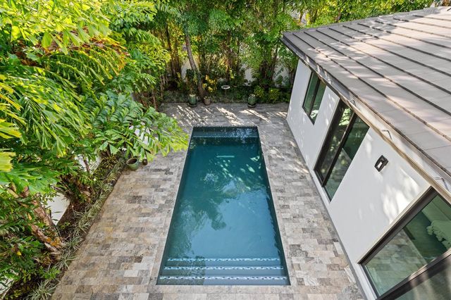764 Lake Trail, Delray Beach, FL 33483