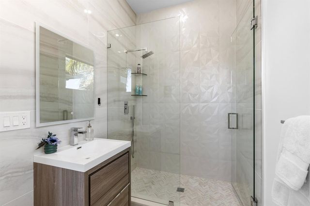 764 Lake Trail, Delray Beach, FL 33483