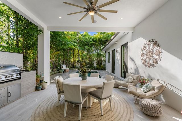 764 Lake Trail, Delray Beach, FL 33483