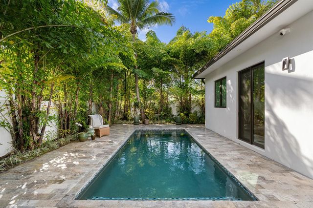 764 Lake Trail, Delray Beach, FL 33483