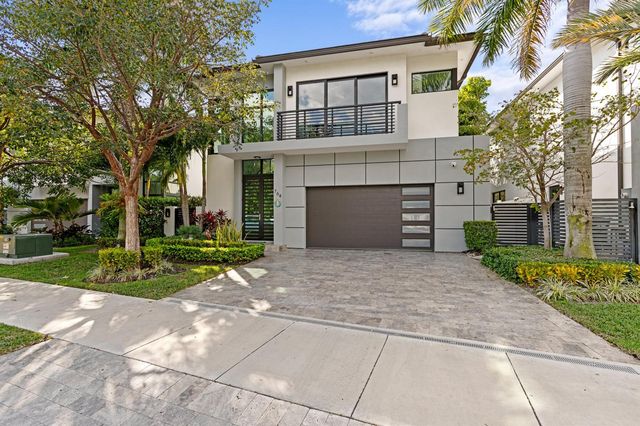 764 Lake Trail, Delray Beach, FL 33483