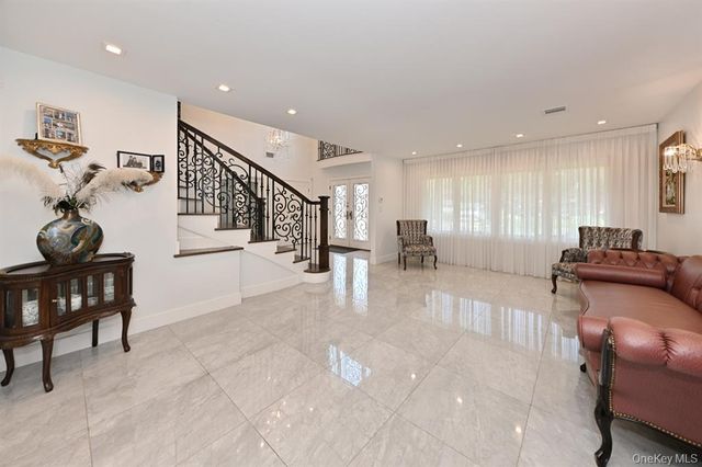 1 Miriam Lane, Monsey, NY 10952