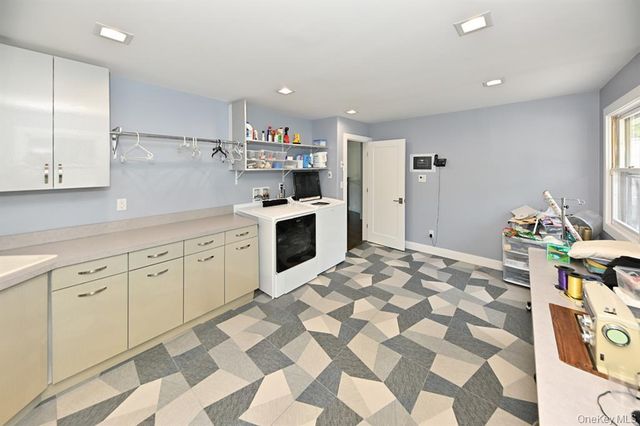 1 Miriam Lane, Monsey, NY 10952