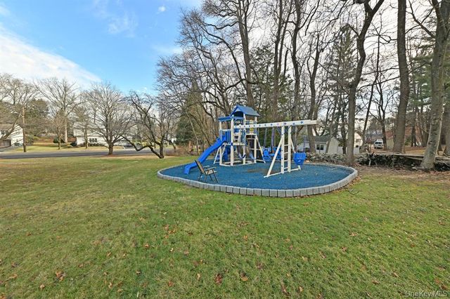 1 Miriam Lane, Monsey, NY 10952