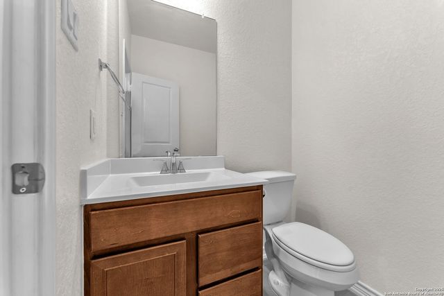 412 Deer Crest Dr, New Braunfels, TX 78130