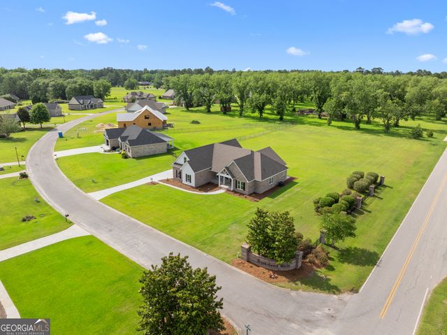 3 Honeysuckle Drive, Claxton, GA 30417