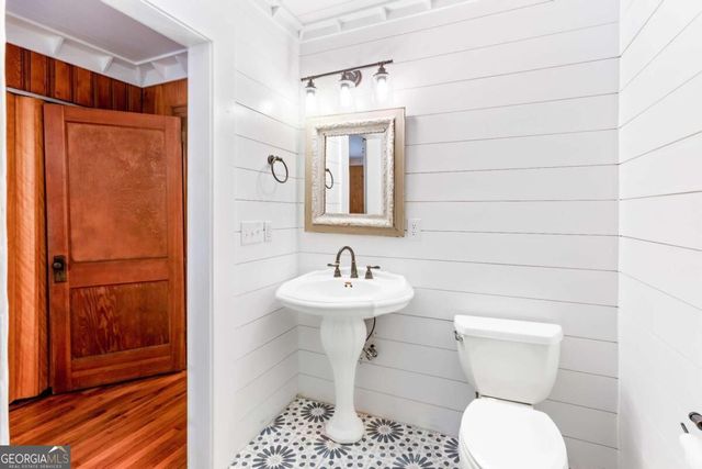 500 Gaines School Road, Athens, GA 30605